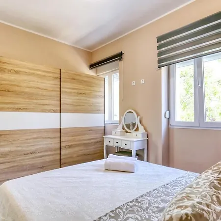 Seaside House Sali, Dugi Otok - 22169 Feriehus *